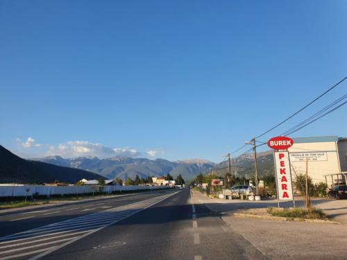 Strassenszene nach Mostar. 