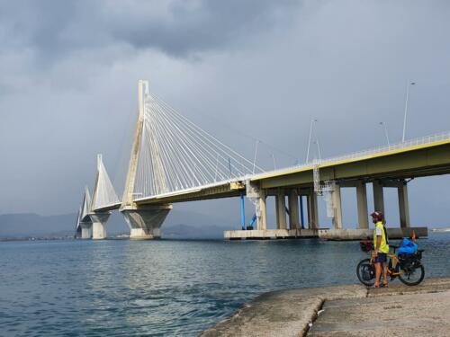 Die Brücke von Patras. 