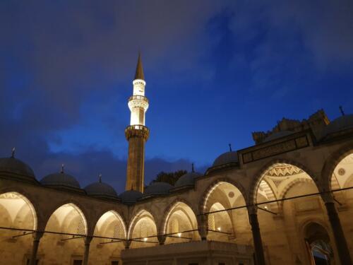 Süleyman mosque by night. 