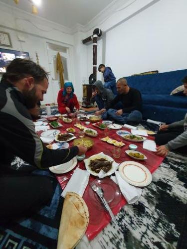 Amazing food with the Syrian family.