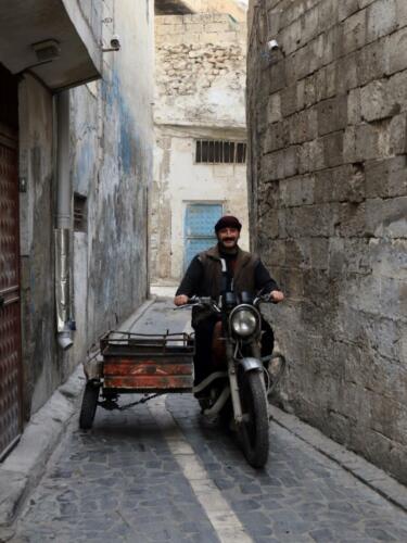 Narrow streets Urfa. 